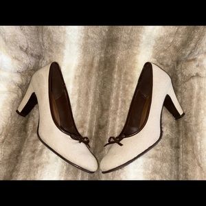 Predictions Beige Fabric Heels Size 10